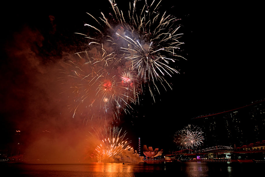 'Fireworks 9' (Aug 2015) - Collyer Quay, Singapore